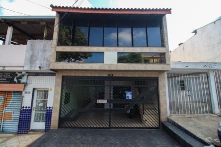 Casa para alugar com 300m², 4 quartos e 2 vagasFachada