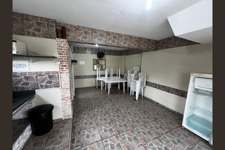 Apartamento à venda com 74m², 2 quartos e sem vagaÁrea comum