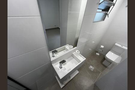 Apartamento à venda com 74m², 2 quartos e sem vagaBanheiro da Suíte