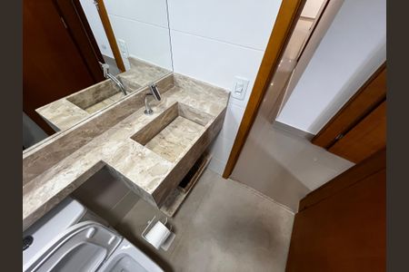Apartamento à venda com 74m², 2 quartos e sem vagaBanheiro Social