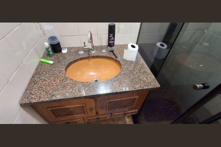 Casa à venda com 400m², 2 quartos e 2 vagasBanheiro Suíte