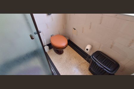 Casa à venda com 400m², 2 quartos e 2 vagasBanheiro Social