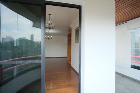 Apartamento para alugar com 200m², 4 quartos e 3 vagasVaranda