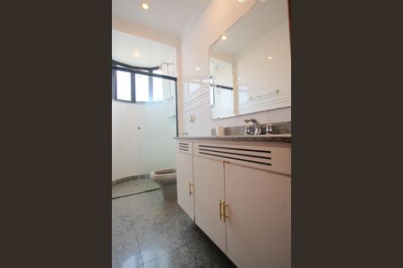 Apartamento para alugar com 200m², 4 quartos e 3 vagasBanheiro Social