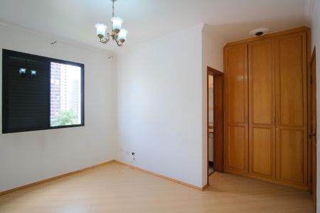 Apartamento para alugar com 200m², 4 quartos e 3 vagasSuíte 2