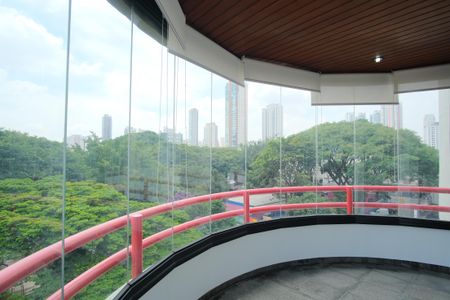 Apartamento para alugar com 200m², 4 quartos e 3 vagasVaranda