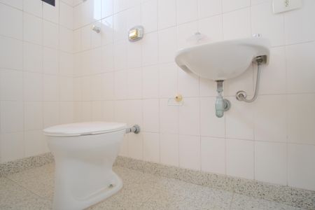Apartamento para alugar com 200m², 4 quartos e 3 vagasBanheiro de serviço