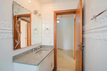 Apartamento para alugar com 200m², 4 quartos e 3 vagasBanheiro Social