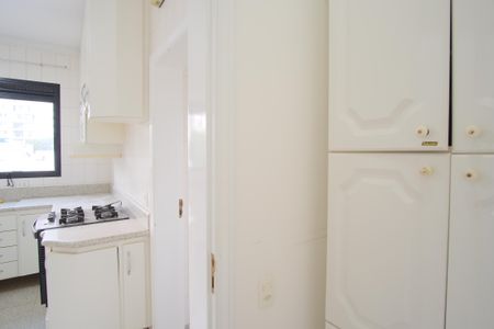 Apartamento para alugar com 200m², 4 quartos e 3 vagasDespensa