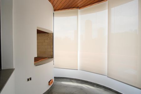 Apartamento para alugar com 200m², 4 quartos e 3 vagasVaranda