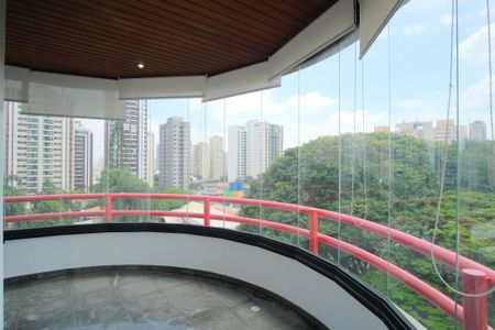 Apartamento para alugar com 200m², 4 quartos e 3 vagasVaranda