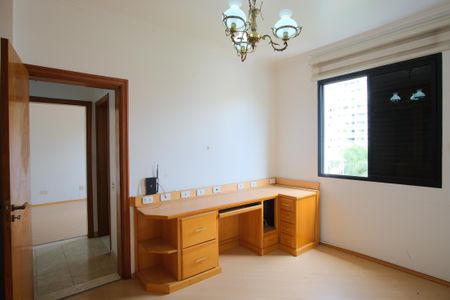 Apartamento para alugar com 200m², 4 quartos e 3 vagasEscritório