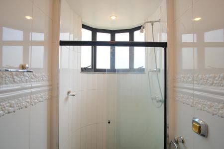 Apartamento para alugar com 200m², 4 quartos e 3 vagasBanheiro Social