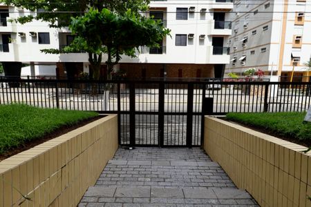 Apartamento para alugar com 100m², 3 quartos e 1 vagaFachada