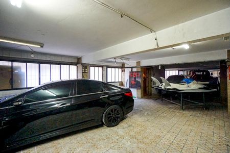 Casa de condomínio à venda com 900m², 8 quartos e 8 vagas Casa de condomínio à venda com 900m², 8 quartos e 8 vagasGaragem