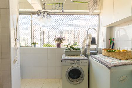 Apartamento à venda com 90m², 2 quartos e 1 vagaÁrea de Serviço