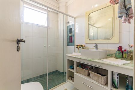 Apartamento à venda com 90m², 2 quartos e 1 vagaBanheiro Social