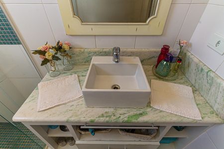 Apartamento à venda com 90m², 2 quartos e 1 vagaBanheiro Social