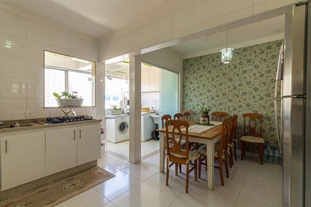 Apartamento à venda com 90m², 2 quartos e 1 vagaCozinha