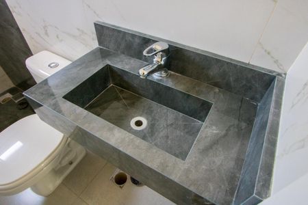 Casa para alugar com 130m², 3 quartos e 4 vagas Casa para alugar com 130m², 3 quartos e 4 vagasBanheiro social