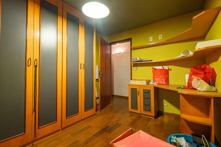 Casa à venda com 230m², 6 quartos e 3 vagasCasa 2 - Quarto 2