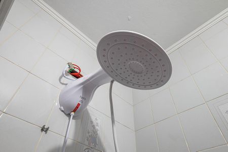 Casa à venda com 230m², 6 quartos e 3 vagasCasa 1 - Banheiro