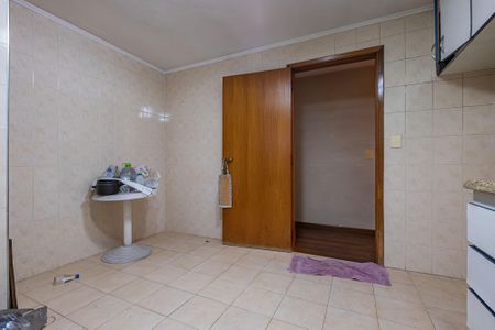 Casa à venda com 230m², 6 quartos e 3 vagasCasa 2 - Cozinha