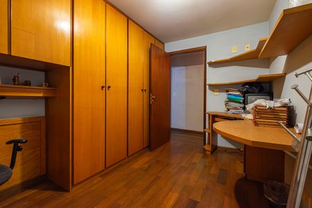 Casa à venda com 230m², 6 quartos e 3 vagasCasa 2 - Quarto 3