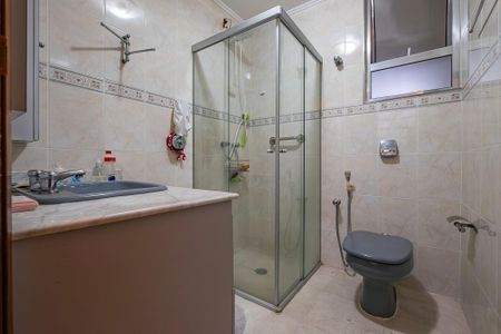 Casa à venda com 230m², 6 quartos e 3 vagasCasa 2 - Banheiro