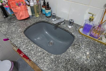 Casa à venda com 230m², 6 quartos e 3 vagasCasa 1 - Banheiro