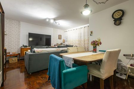 Casa à venda com 230m², 6 quartos e 3 vagasCasa 1 - Sala
