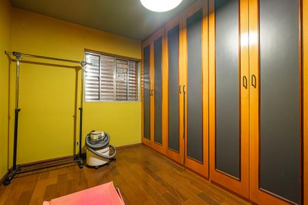 Casa à venda com 230m², 6 quartos e 3 vagasCasa 2 - Quarto 2