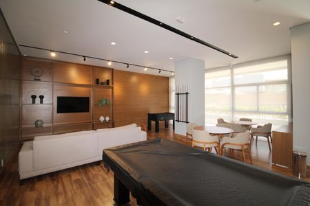 Apartamento à venda com 64m², 2 quartos e 1 vagaÁrea Comum