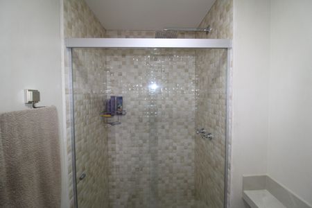 Apartamento à venda com 64m², 2 quartos e 1 vagaBanheiro 2