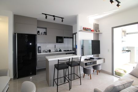 Apartamento à venda com 64m², 2 quartos e 1 vagaSala / Cozinha