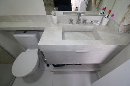 Apartamento à venda com 64m², 2 quartos e 1 vagaBanheiro 2