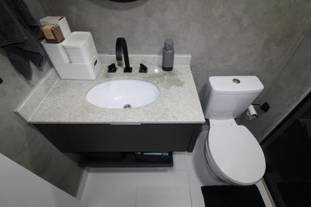 Apartamento à venda com 64m², 2 quartos e 1 vagaBanheiro 1