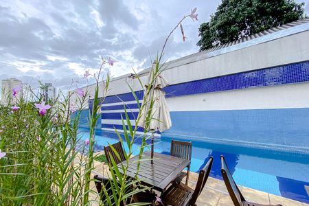Apartamento à venda com 89m², 2 quartos e 2 vagasÁrea comum - Piscina