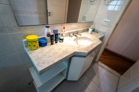 Apartamento à venda com 125m², 4 quartos e 3 vagasBanheiro social