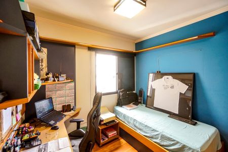 Apartamento à venda com 125m², 4 quartos e 3 vagasQuarto 02