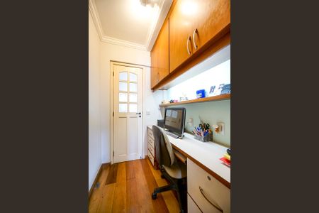 Apartamento à venda com 125m², 4 quartos e 3 vagasEscritório