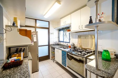 Apartamento à venda com 125m², 4 quartos e 3 vagasCozinha