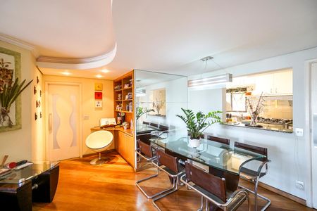 Apartamento à venda com 125m², 4 quartos e 3 vagasSala