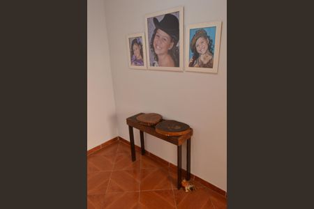 Casa à venda com 493m², 5 quartos e 1 vaga Casa à venda com 493m², 5 quartos e 1 vagaSaleta - Casa 2