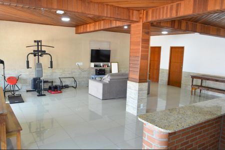 Casa à venda com 493m², 5 quartos e 1 vaga Casa à venda com 493m², 5 quartos e 1 vagaSalão Gourmet