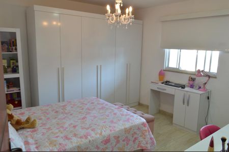 Casa à venda com 493m², 5 quartos e 1 vaga Casa à venda com 493m², 5 quartos e 1 vagaSuíte 1