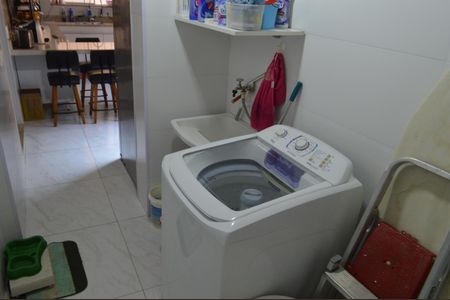 Casa à venda com 493m², 5 quartos e 1 vaga Casa à venda com 493m², 5 quartos e 1 vagaÁrea de Serviço