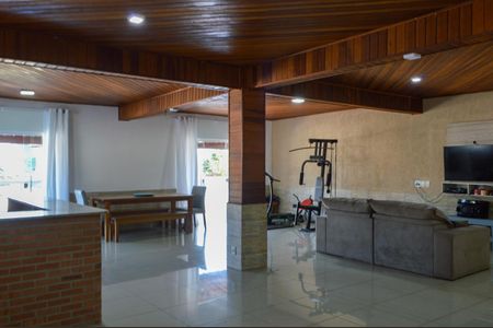 Casa à venda com 493m², 5 quartos e 1 vaga Casa à venda com 493m², 5 quartos e 1 vagaSalão Gourmet