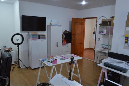 Casa à venda com 493m², 5 quartos e 1 vaga Casa à venda com 493m², 5 quartos e 1 vagaAteliê - Casa 2