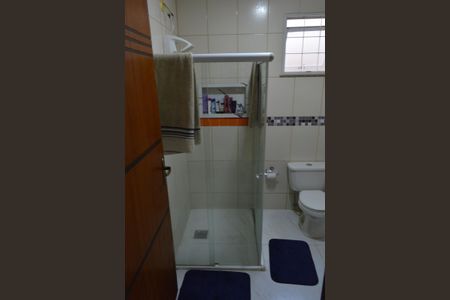 Casa à venda com 493m², 5 quartos e 1 vaga Casa à venda com 493m², 5 quartos e 1 vagaBanheiro da Suíte 2